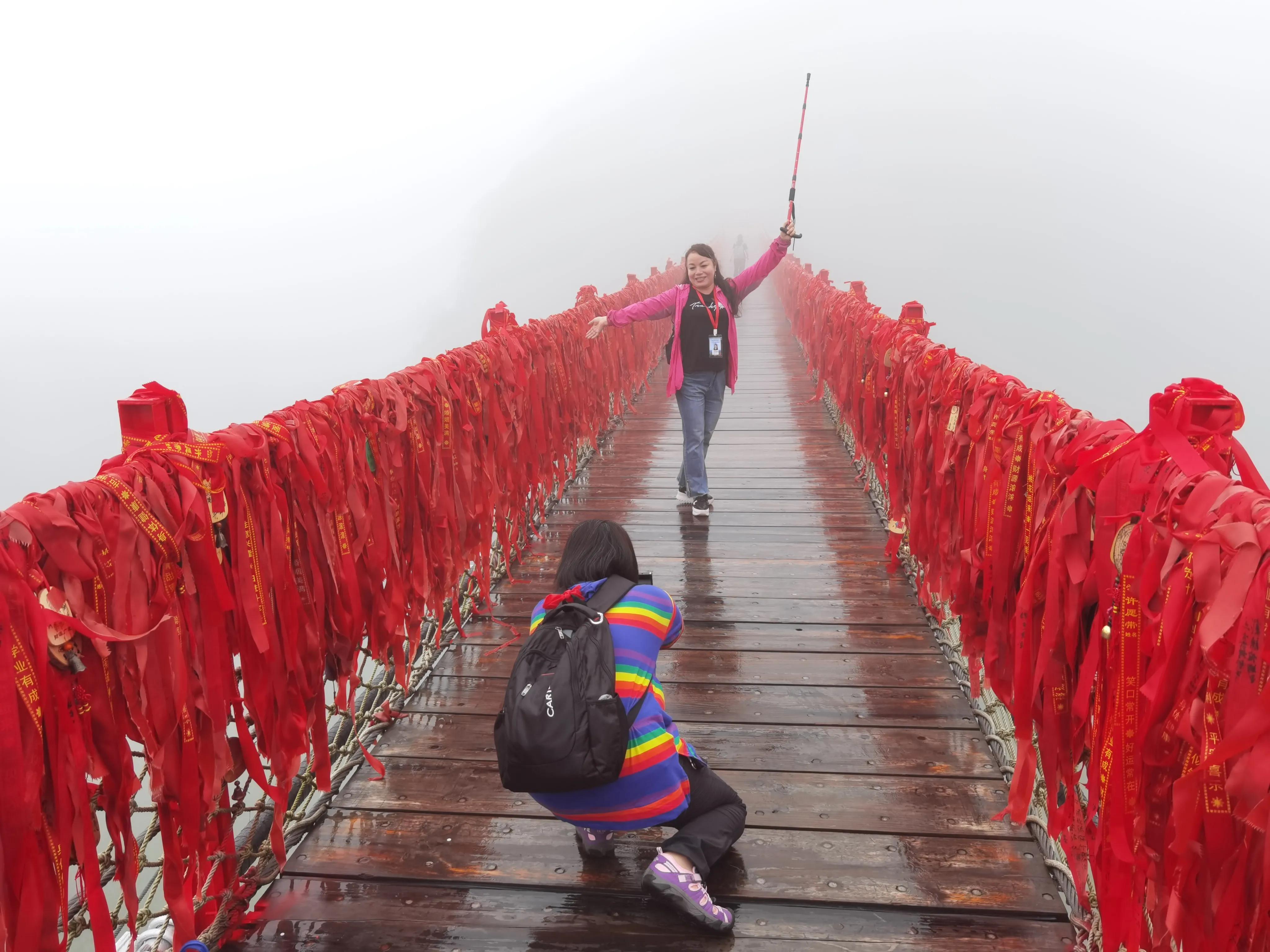 桂林阳朔如意峰一镜到底,阳朔如意峰全景
