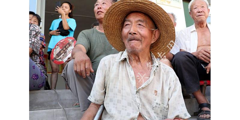 教你一句话搞定一个女人,搞定一个中年女人的套路很管用