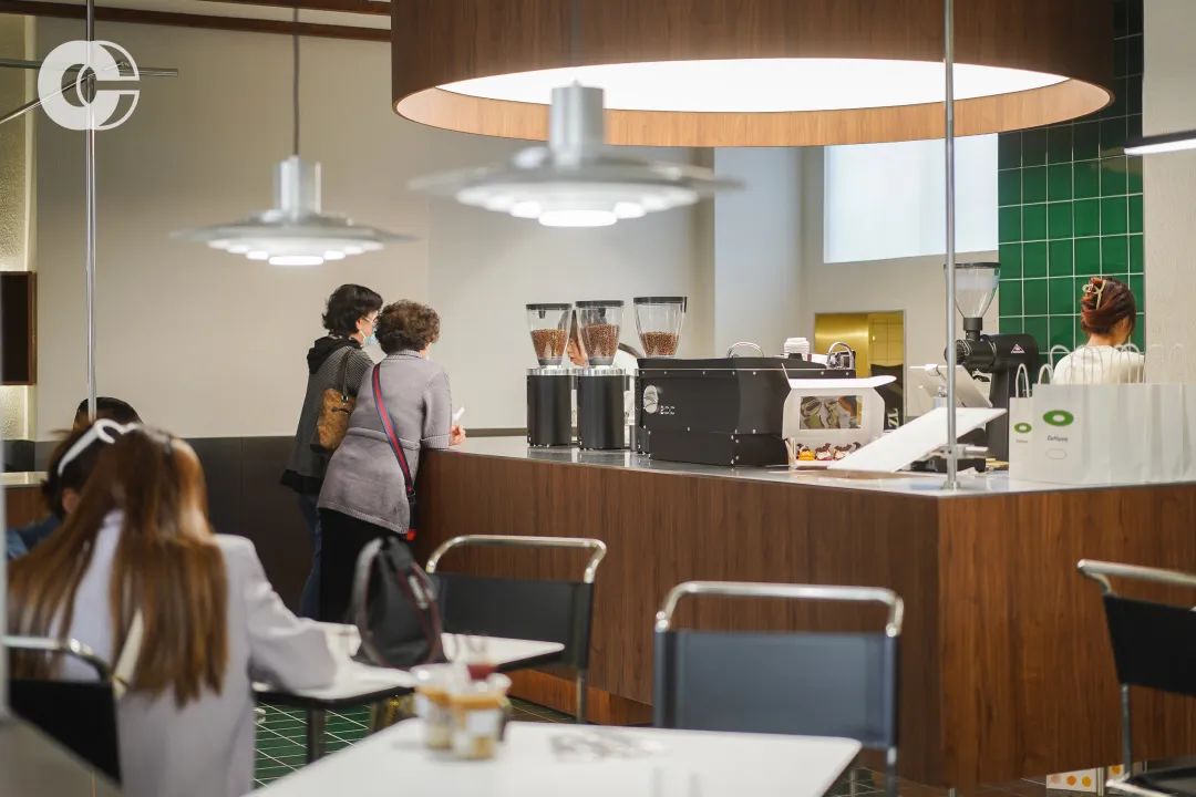 谁说秋天只有萧瑟,谁说秋天只有橘色和红色