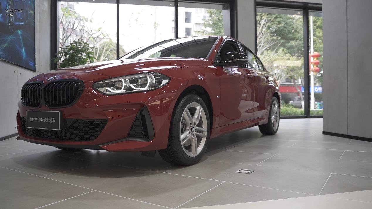 别拿入门不当宝马，养一台宝马1系多少钱？网友：诚不欺我？