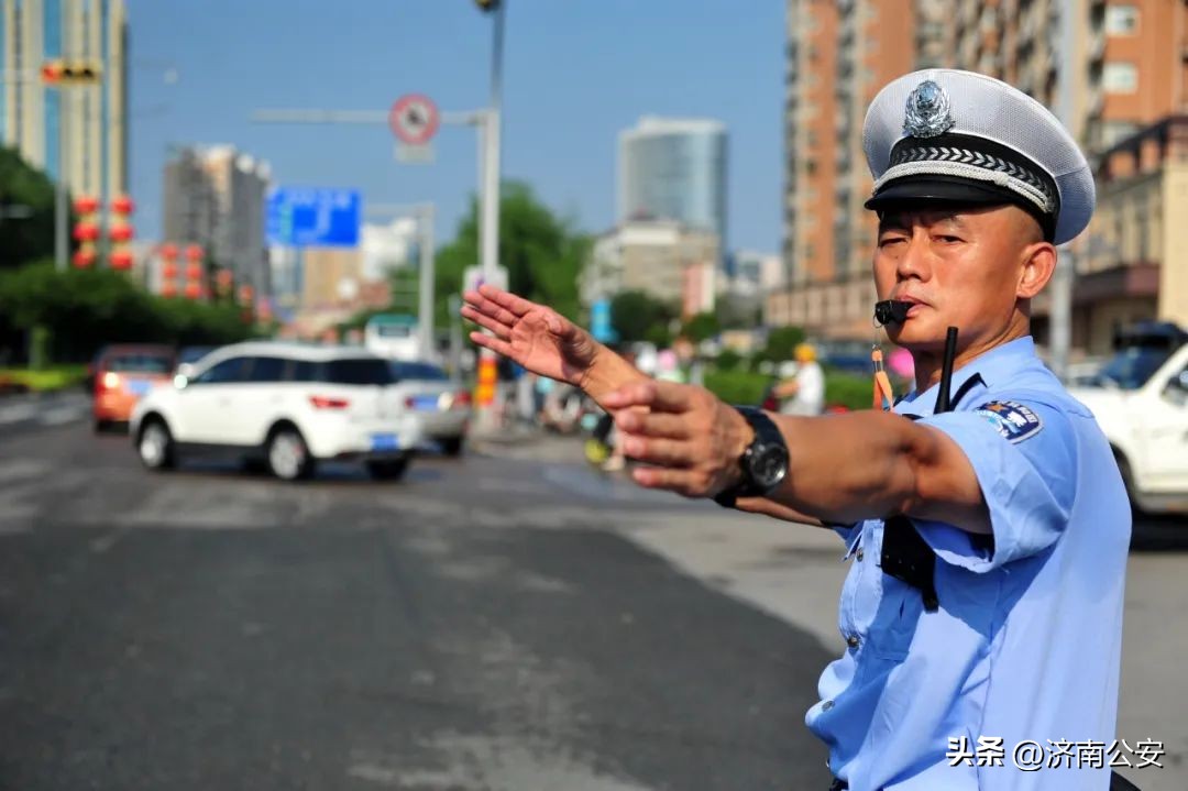 王军:守护着城市的畅通与安宁