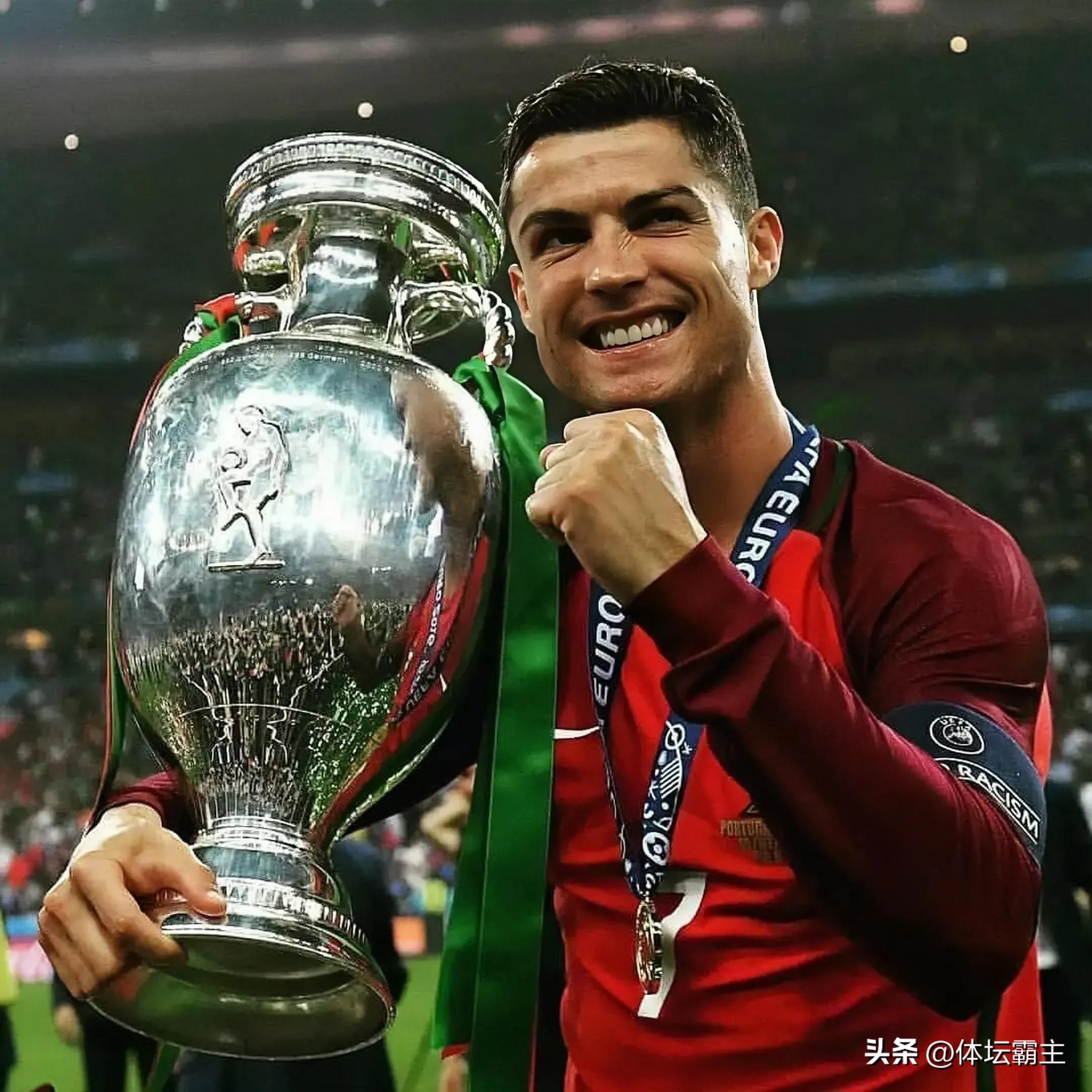 21世纪十大足球球星,21世纪十大足坛巨星