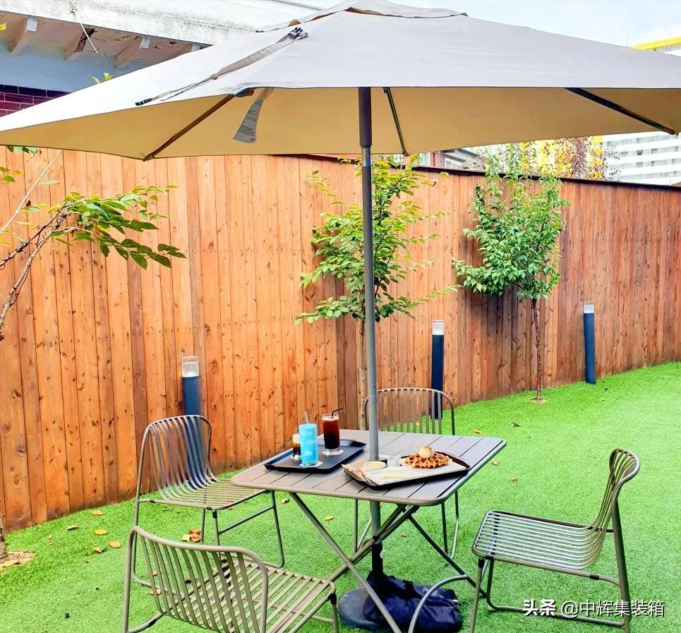 用集装箱打造的多功能咖啡馆设计,集装箱改造简约轻奢风咖啡厅