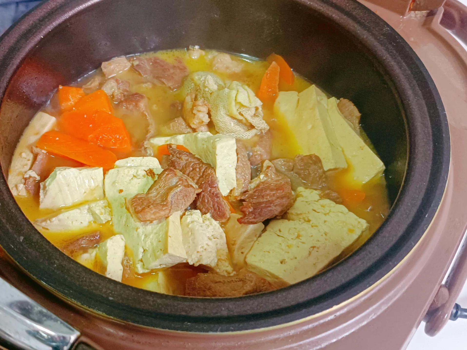 羊肉胡萝卜白萝卜汤的功效和作用,羊肉胡萝卜粉条山药能一起熬汤吗