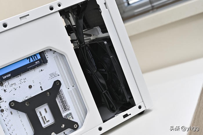 七彩虹影驰b460m,七彩虹b760i显卡