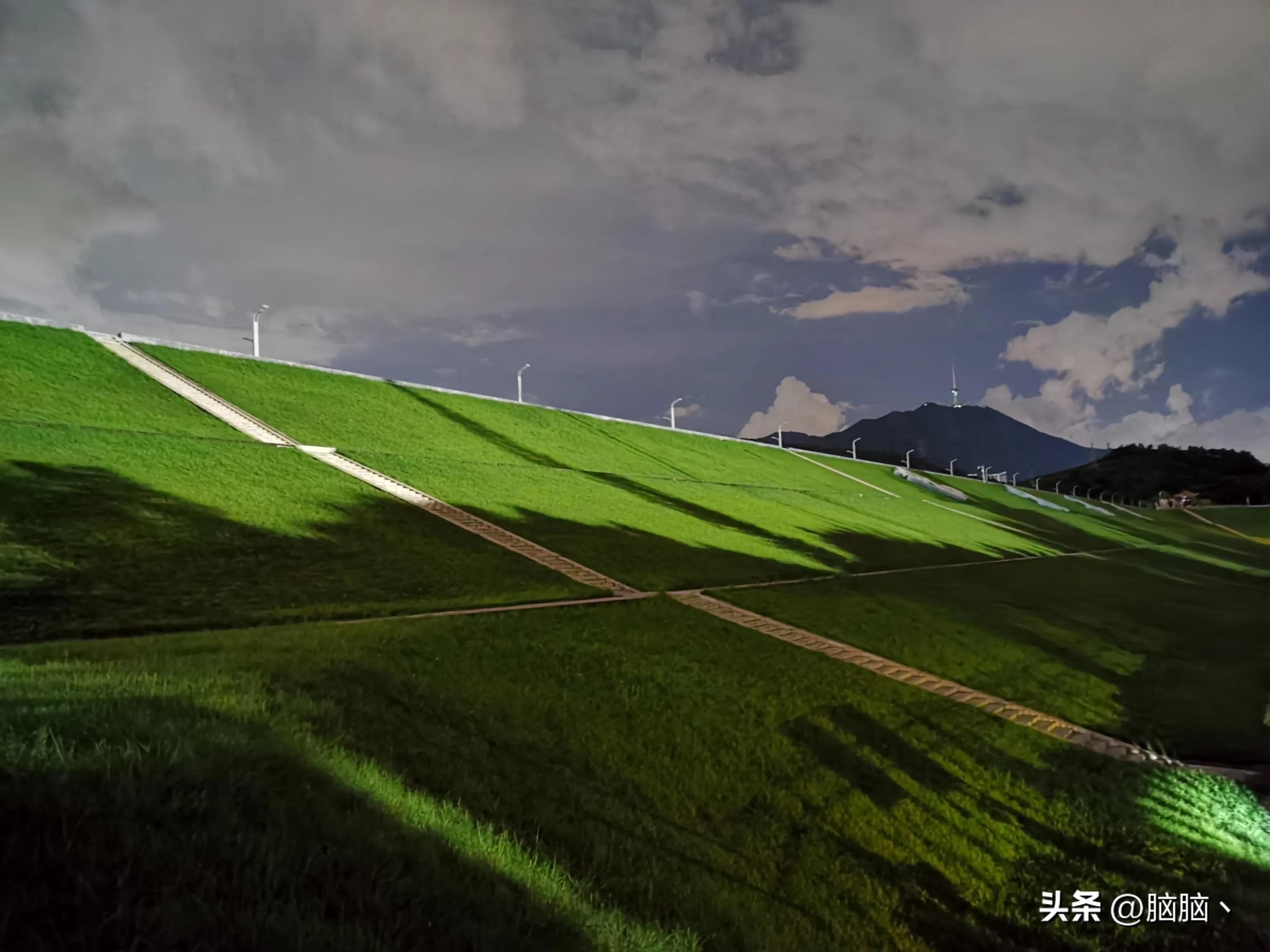 全国地铁就深圳地铁盈利吗,深圳地铁为什么赚钱