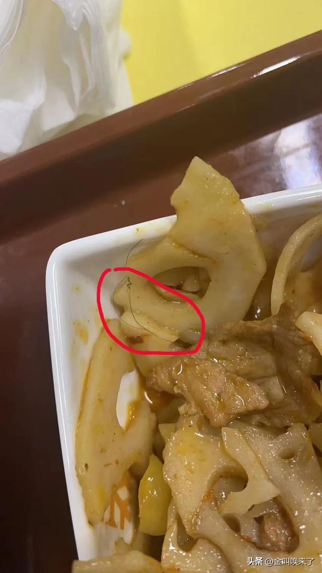 形象碎了一地!“啤酒大王”成都公司的食堂火了