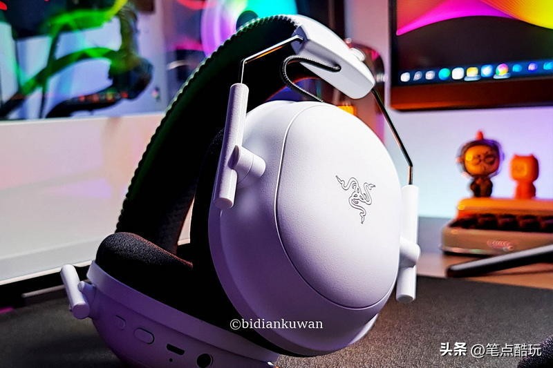 轻盔白甲，闻声激战，雷蛇旋风黑鲨V2专业版无线头戴式耳机体验