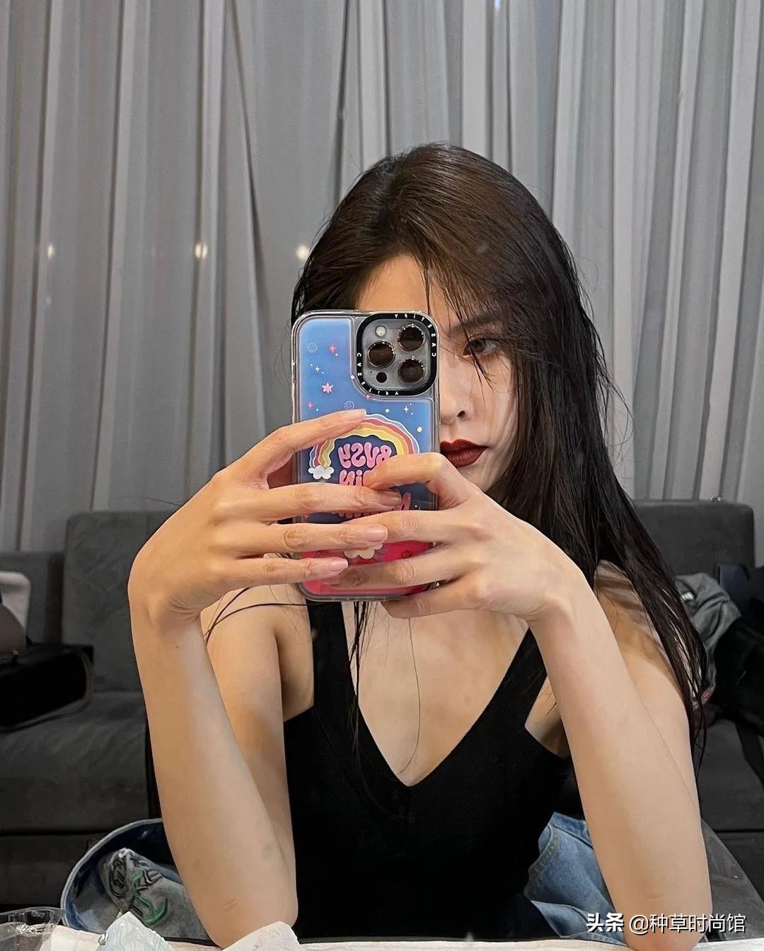 八字刘海怎么打理才不会显头秃,12岁圆脸头秃长发适合剪什么刘海