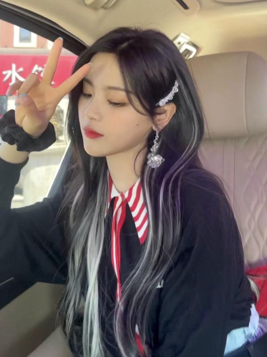 别再染挂耳染了，今年流行的“巴黎画染”太好看了