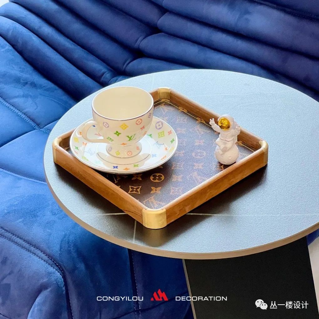 适合年轻人的一楼现代简约带院,一楼带院子现代简约风