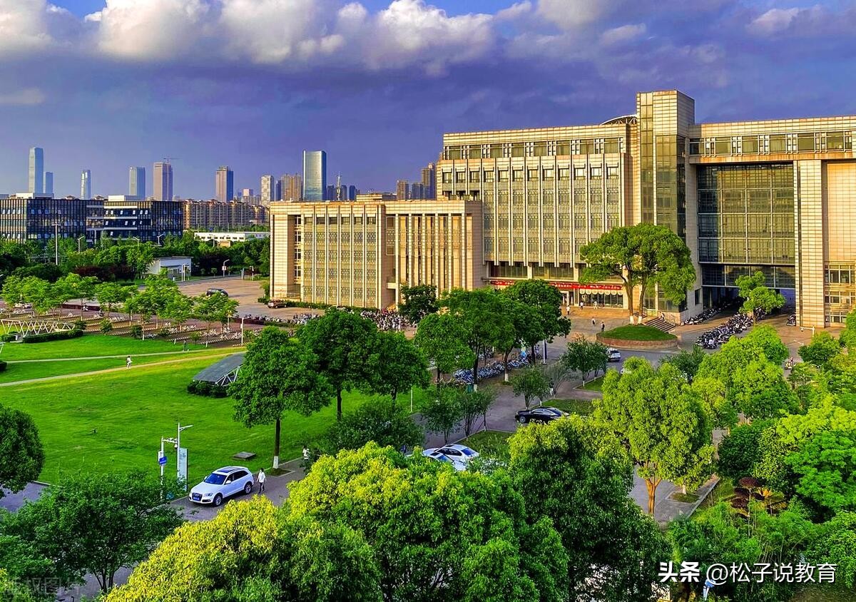 中南大学毕业进长沙国企好不好,考上中南大学意味什么