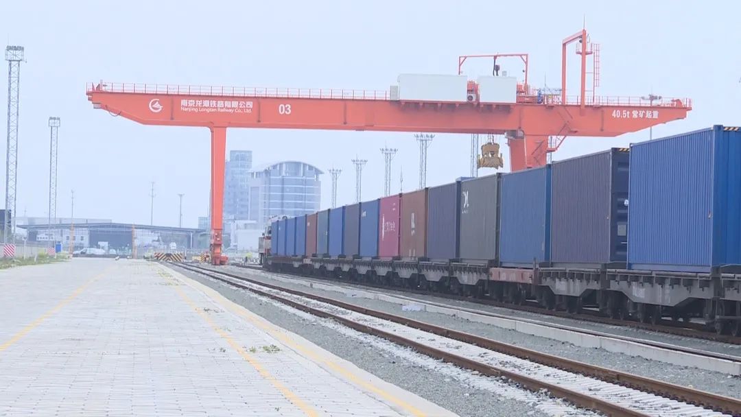 “黄金列车”助力南京外贸逆势增长