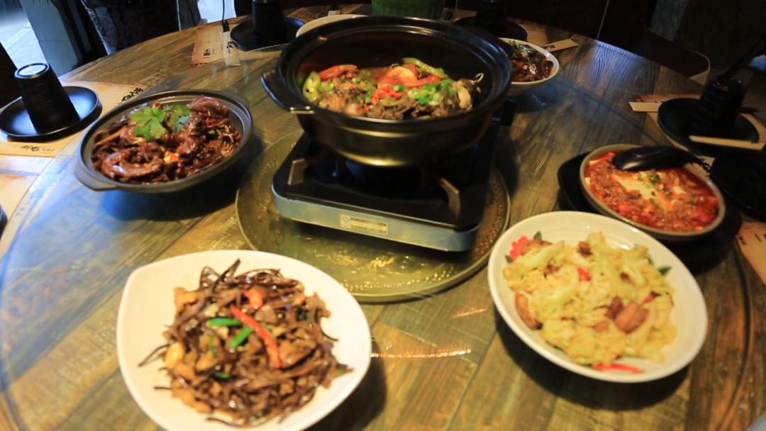 短视频平台乱象丛生！当探店主播丢了底线之后……|时代声音