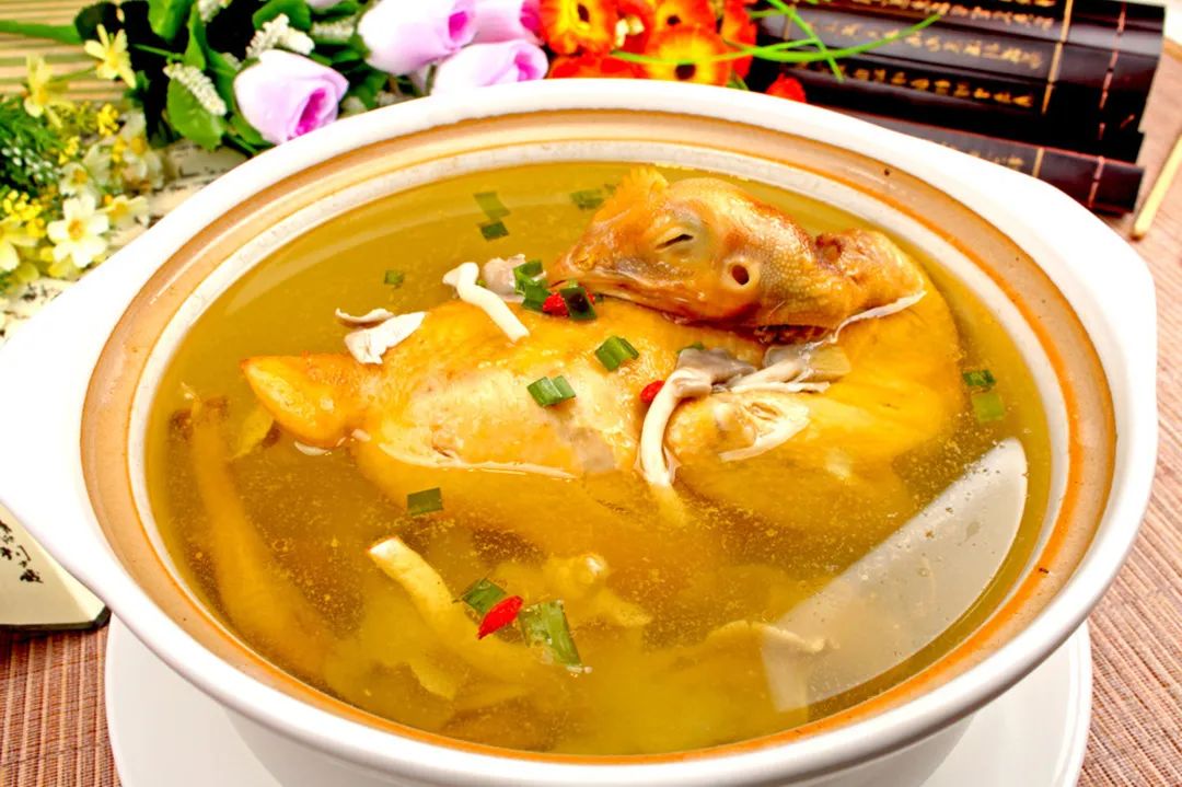 油茶号称东方橄榄油,茶油中国特有的护肤瑰宝