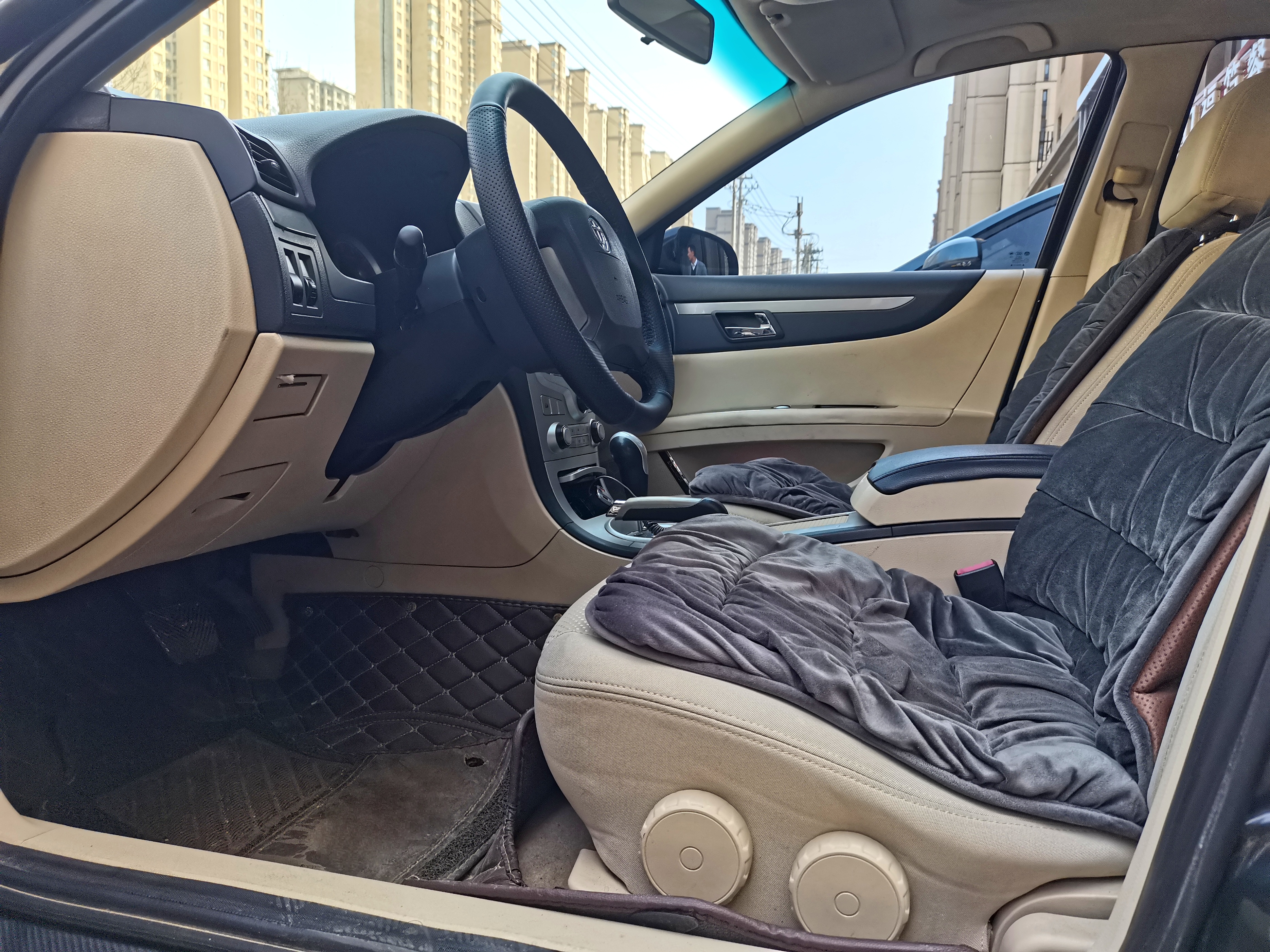 曾经辽沈大地的公务车王者，一起来看中华尊驰