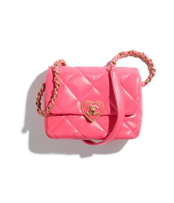 香奈儿chanel官网包包款式,香奈儿cocohandle和leboy买哪个