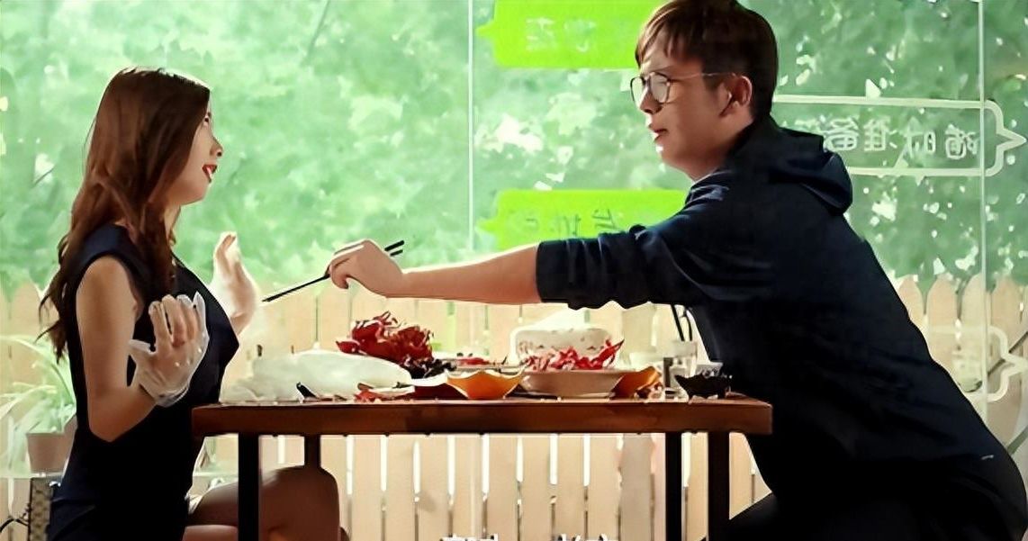 手撕*袜丝**,筷子夹胸,这些辣眼睛的镜头,实在是让人忍无可忍