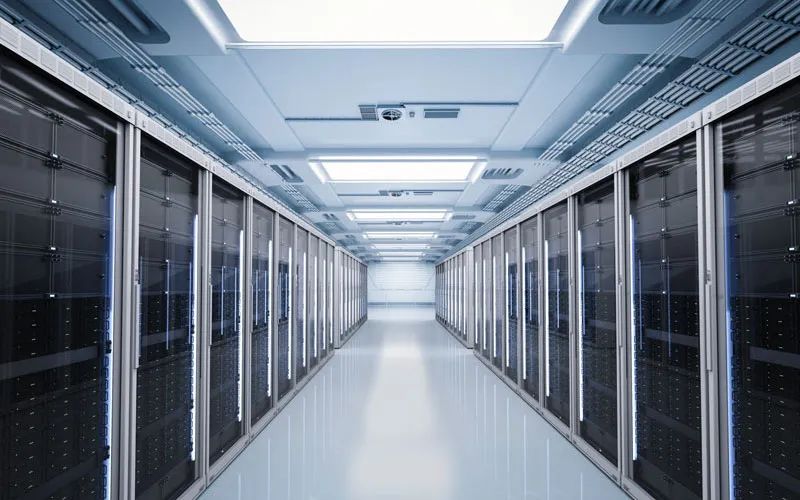 在光影世界中坚守，山特助力医疗行业数字化转型升级