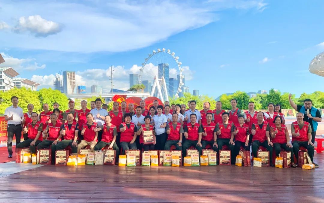 深圳红马甲公益,深圳红马甲正能量