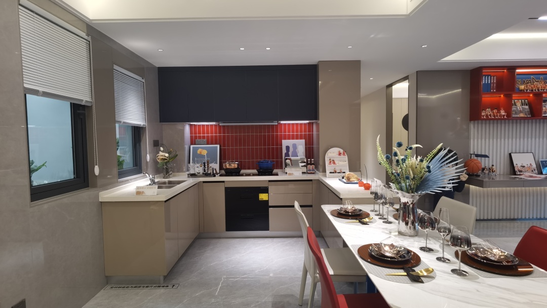 购房小技巧:如何看破一二手房产广告套路和实地看房