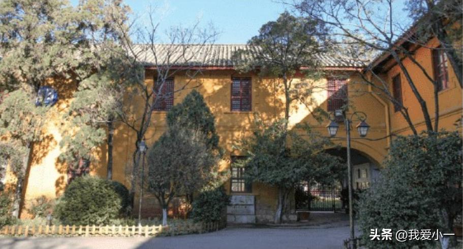 云南昆明古建筑群图,云南省昆明市官渡古镇古建筑