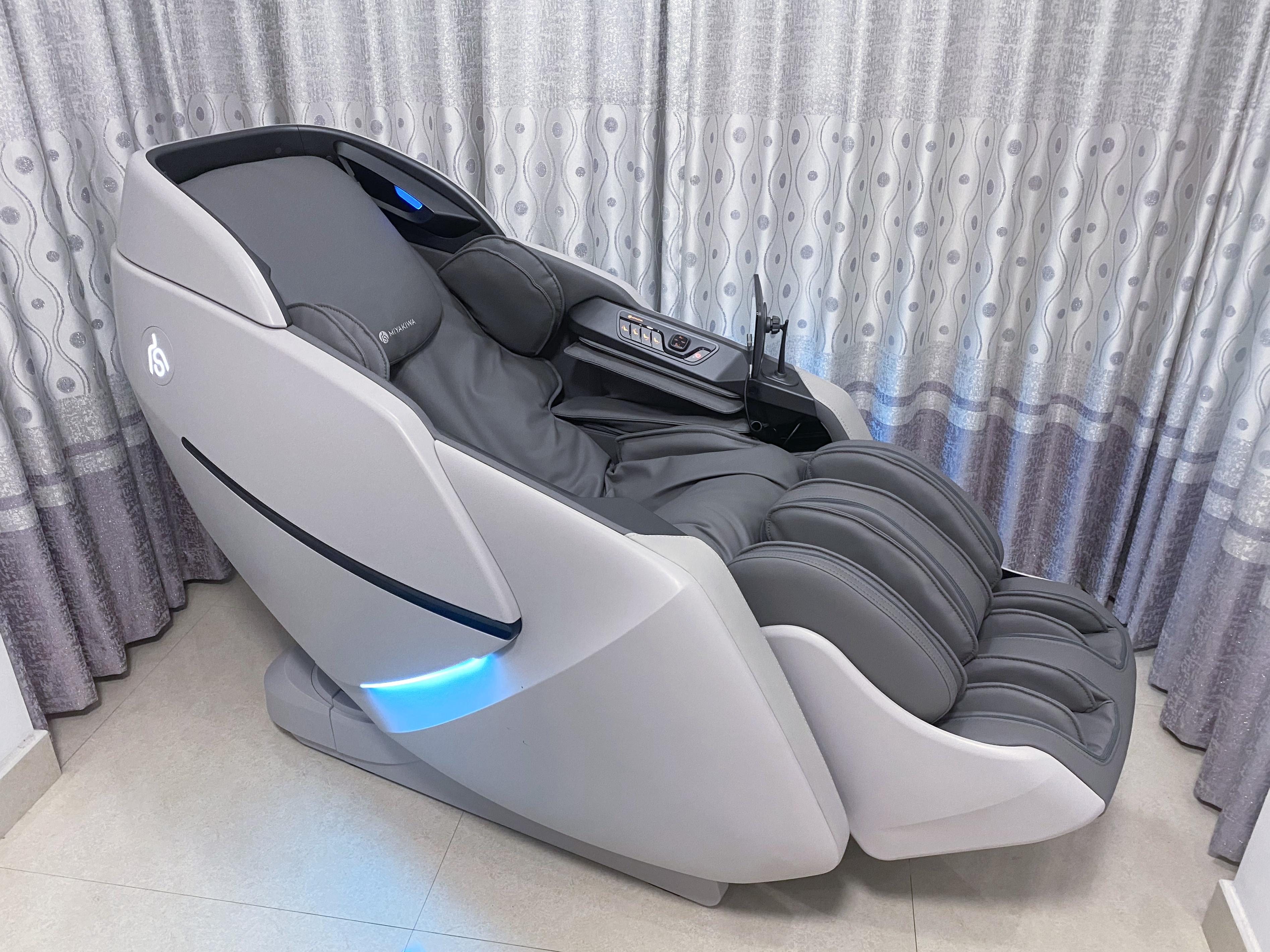 按摩椅哪种按摩方式比较舒服,专业按摩师按摩椅