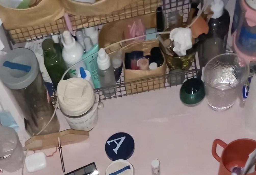 水被室友“动手脚”怎么办？大学生发文求助，事情经过真细思极恐