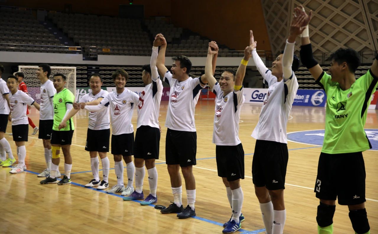 *疆新**足球，热爱不停追梦不止