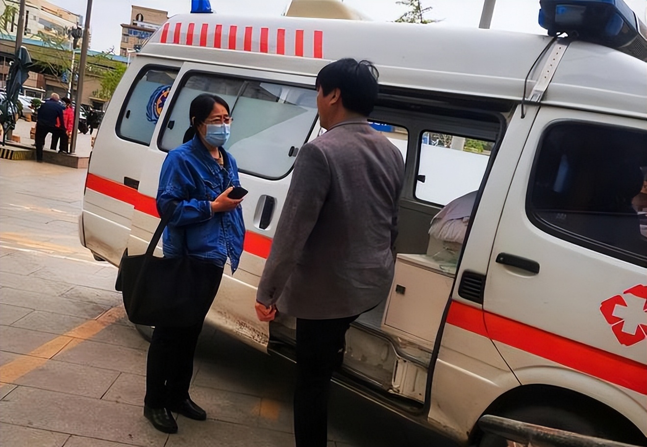 医院保安能赚多少钱一个月,做保安一年赚50万块钱