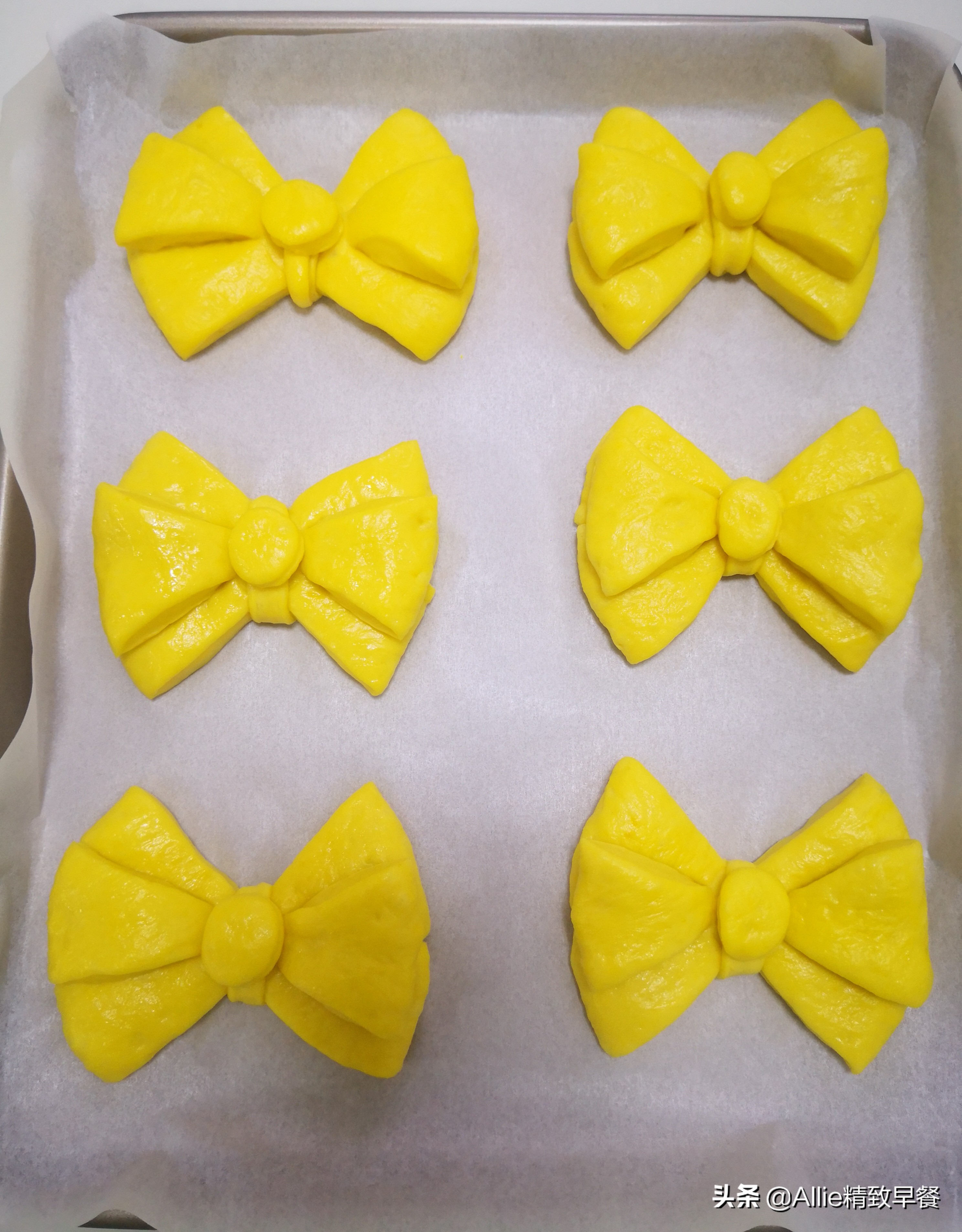 用南瓜做宝宝辅食点心,面食蝴蝶结怎么做简单又好吃