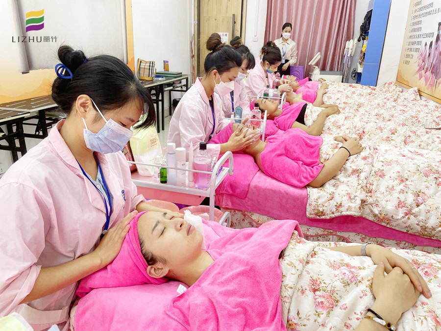 面部清洁护理美容院手法,脸部清洁美容学习去哪里学