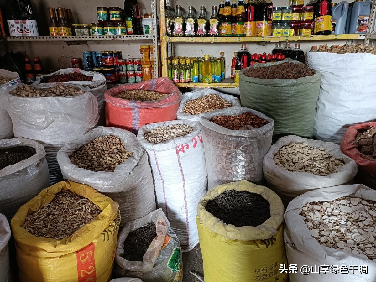 螺蛳粉公开真实配方秘方,柳州螺蛳粉汤料配方和辣椒油配方