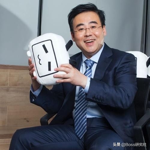 四川五大富豪风云人物,从四川走的十位富豪