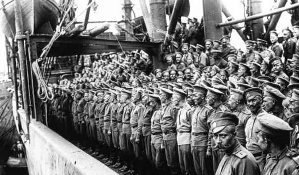 他是俄罗斯最后一位沙皇，而他的一生充满了悲惨，却也被后人唾弃