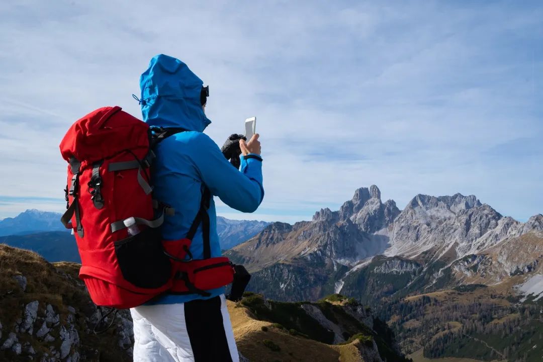 1000多始祖鸟的冲锋衣到底值不值,八千多的冲锋衣