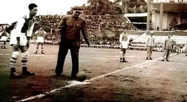 胡言妙语4:贺元帅掷地有声：踢不好足球，就地解散