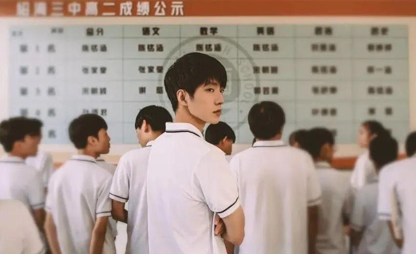 不请流量、不谈恋爱,电影《五个扑水的少年》如何逆袭成为黑马?