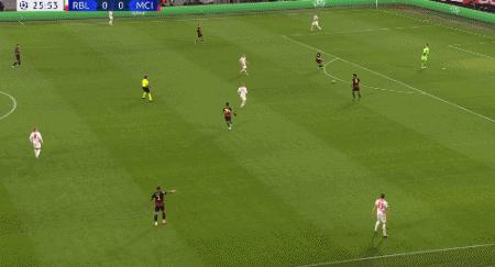 曼城3比1莱比锡赛后瓜迪奥拉采访,瓜迪奥拉和曼城又该如何做出改变