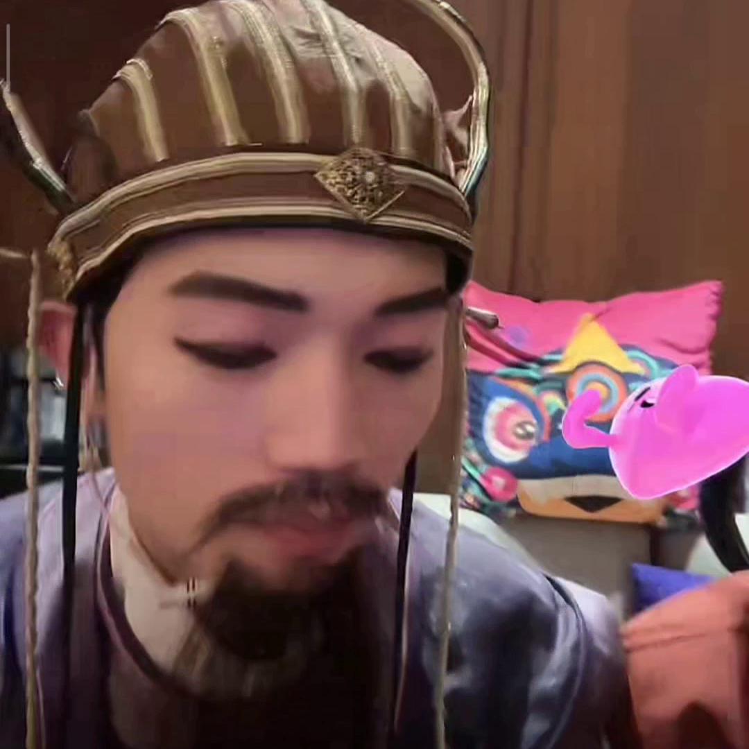 一日不见如隔三秋甚是想念,几日不见甚是想念下一句