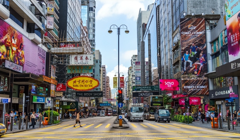 香港为何不再“香”?放开通关后,内地去香港的游客少了很多