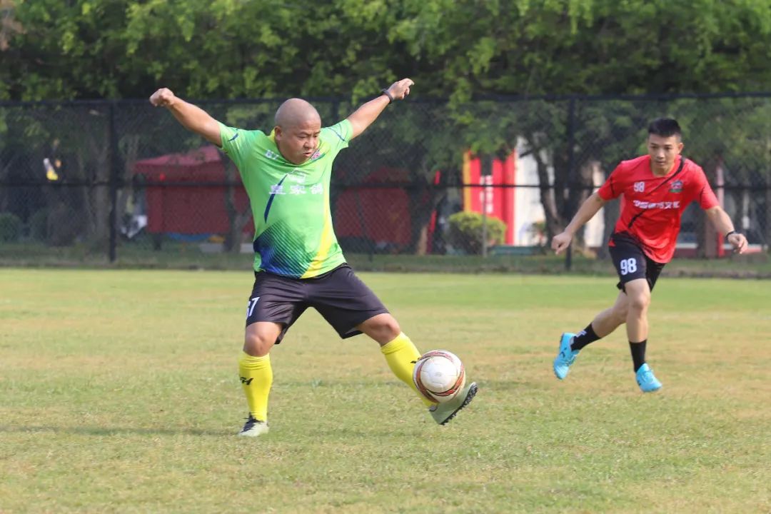 浠ョ悆浼氬弸寮哄仴浣撻瓌,浠ョ悆浼氬弸寮鸿韩鍋ヤ綋