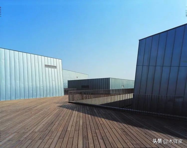 新校区先搬迁的学院,新校区搬回老校区