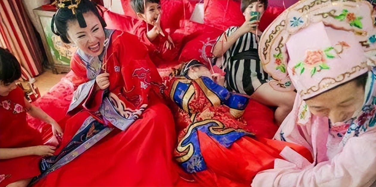 新娘被新郎吻事件,新娘被别人吻事件