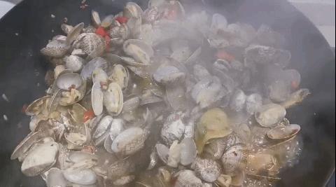 厨房该用几种锅实用,家里厨房里都用什么锅实用