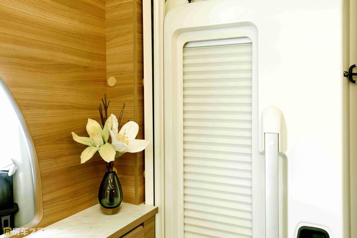 亚特纪念版y10无拓展房车,亚特纪念版y10双拓展房车