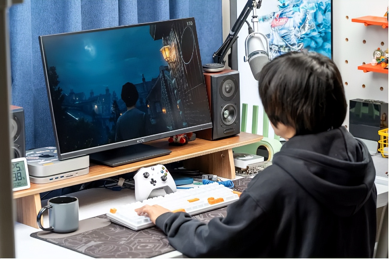 h27v22显示器,272k170hz显示器直面屏