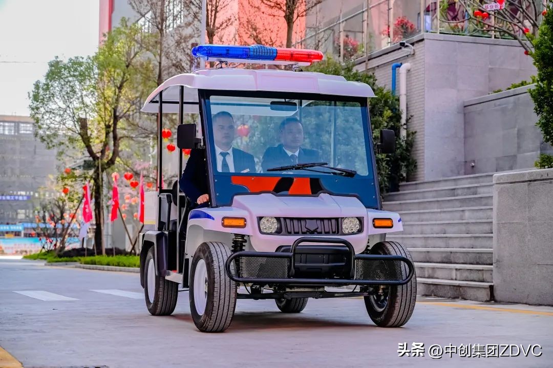 涓垱浜ф湇,涓垱浜ф湇闆嗗洟