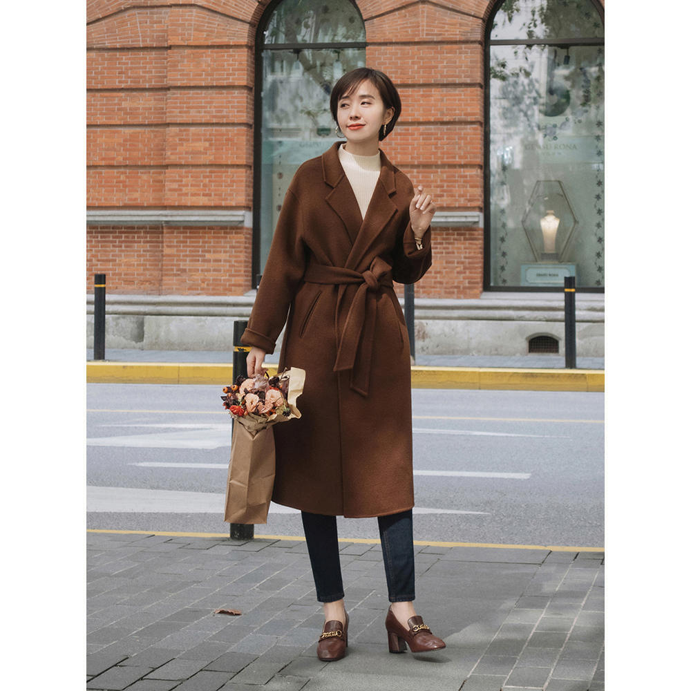 谁说小个子穿不了长大衣,150小个子怎么穿长大衣