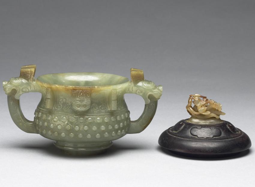 陕西历史博物馆馆藏石峁古城玉器,苏州博物馆馆藏老玉器